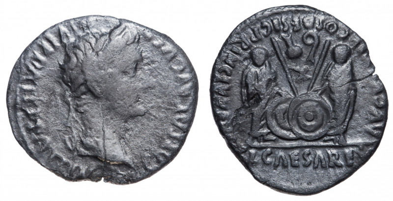Roman Empire. Augustus, Caius & Lucius. Denarius AR circa 2 BC - 12 AD, Lugdunum...