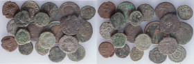 A lot containing 19 bronze coins of the late Roman Empire and 1 bronze of Augustus. For study