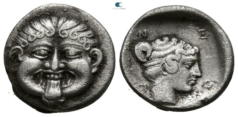 Macedon. Neapolis 450-400 BC.
Hemidrachm AR

12mm., 1,63g.

Gorgoneion with...