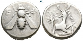 Ionia. Ephesos . ΖΗΝΟΔΟΤΟΣ (Zenodotos), magistrate circa 390-325 BC, (struck circa 360-350 BC).. Tetradrachm AR