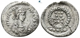 Theodosius II. AD 402-450, (struck circa AD 420-429).. Constantinople. Siliqua AR