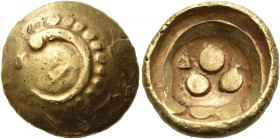 CELTIC, Central Europe. Vindelici. Circa 1st century BC. Stater or ’Regenbogenschüsselchen’ (Gold, 20 mm, 7.76 g, 7 h), 'Rolltier' type. Convex surfac...