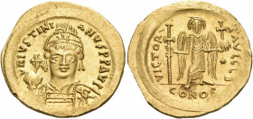 Justinian I, 527-565. Solidus (Gold, 21.5 mm, 4.47 g, 6 h), Constantinople, B = 2nd officina, 537-542. D N IVSTINI - ANVS P P AVG Diademed, helmeted a...
