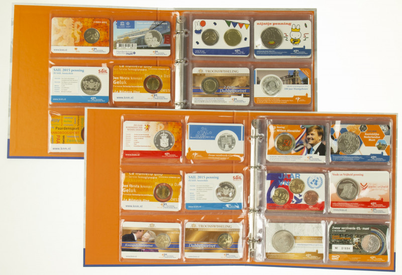 Collection coincards with 2, 5 en 10 Eurocoins and medals in 2 albums incl. Gelu...