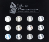 Luxe cassette met collectie 'De 12 Provinciën - Nieuwe Zilveren Dukaten', totaal 11 stuks 2008-2014, aangevuld met Zilveren Dukaat 2007