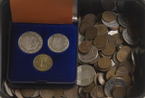 Box with bronze, nickel and silver Juliana coins