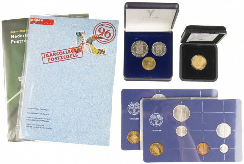 Box with FDC- and proofsets, also some miscellaneous a.w. year collections stamp...