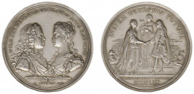 Historiepenningen - 1734 - Medal 'Marriage of Willem IV and Anna of Engeland' by M. Holtzhey (VvL.90, Eimer -) - Obv. Busts facing each other / Rev. B...