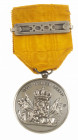 Medailles en onderscheidingen - Nederland - Medal for ' Voor Trouwen Dienst Landmacht' (Long Service), in silver 24 years, with clasp 30 years, both m...