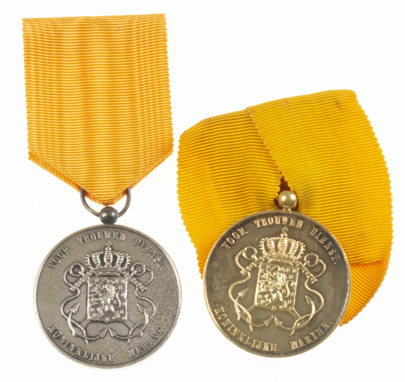 Medailles en onderscheidingen - Nederland - Two Long Service medals Navy, 'Voor ...