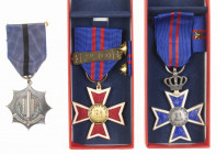 Medailles en onderscheidingen in doosjes - Nederland - Lot of two 'Brandweer' service medals, 12,5 years with clasp '20' and 25 years, both with ribbo...