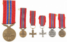 Medailles en onderscheidingen in doosjes - Nederland - Medal 'Bond van Nederlandse Militaire Oorlogsslachtoffers', bronze 10 years, with five various ...