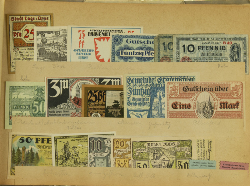 Duitsland - Notgeld album banknotes Germany + extra notes including some Russia,...