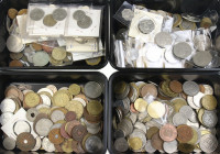 Africa - Various boxes African coins a.w. Guinee, Kenia, Mali, Morocco, Rwanda etc.