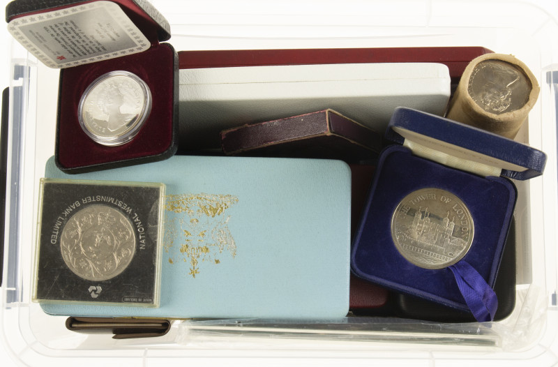 Great Britain - Box with 20 coinsets of Great Britain Colonies a.w. Guernsey, Ja...