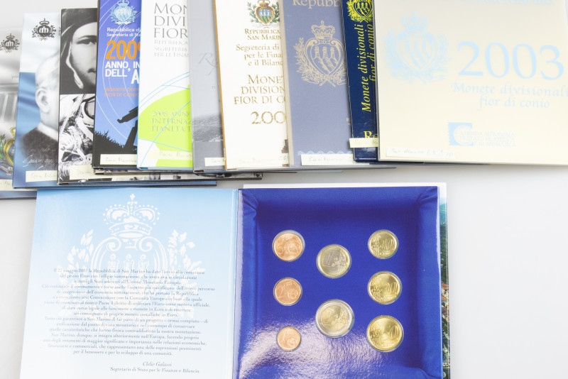 San Marino - Lot with San Marino Mintsets 2002-2012 complete