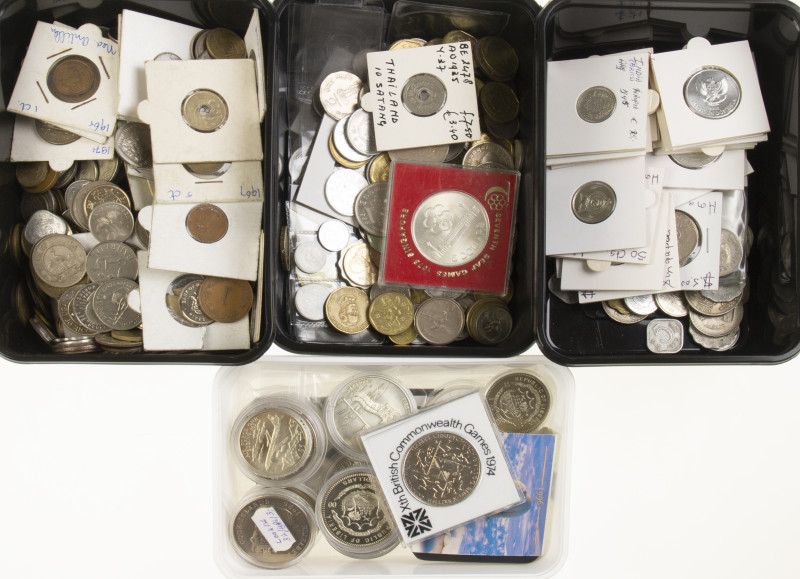 World coins - Various boxes with world coins a.w. Gibraltar, Indonesia, Thailand...