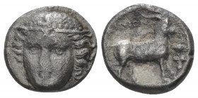Thrace, Aenus Diobol circa 385-383, AR 12.00 mm., 2.29 g.
Facing head of Hermes, slightly l. Rev. Goat advancing r., in r. field, grain on grapes. Ma...