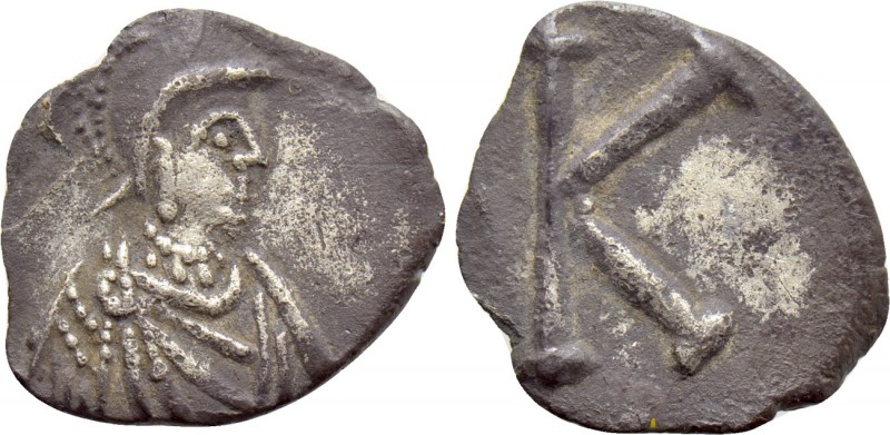 ANONYMUS. Time of Justinian I (527-565). 1/3 Siliqua. Constantinople. 

Obv: H...