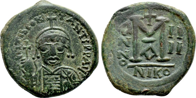 TIBERIUS II CONSTANTINE (578-582). Follis. Nicomedia. Dated RY 4 (578). 

Obv:...