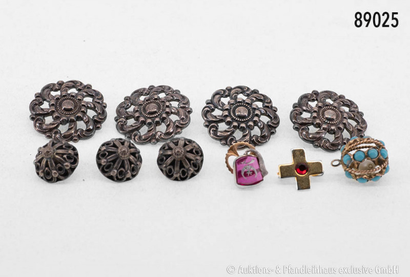 Konv. 4 Silberknöpfe, 835er Silber, dazu 3 kleine Silberknöpfe, 800er Silber, id...