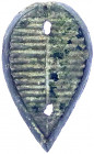 China
Shang-Dynastie 1700-1122 v. Chr.
Kauri-Imitation Bronze mit Querlinienmuster. 40 X 24 mm; 3,67 g. Zweifach gelocht. sehr schön, etwas Fundbela...