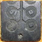 China
Westliche Han-Dynastie, 206/6 v.Chr.
Fragment einer Steatit-Mulde für die Herstellung von Wu Zhu Münzen der Periode Han Wu Di (118-113 v. Chr....