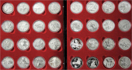 China
Lots der Volksrepublik China
32 meist verschiedene Silber-Gedenkmünzen zu 5 Yuan aus 1984 bis 1995. Meist Serie große Persönlichkeiten. In Kap...