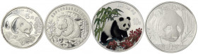 China
Lots der Volksrepublik China
4 verschiedene Silber-Gedenkmünzen: 5 Yuan WWF Panda 1986, 5 Yuan Panda (1/2 Unze Silber) 1994, 10 Yuan Panda (1 ...