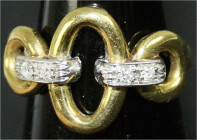 Fingerringe
Damenring, Gelbgold/Weissgold 750/1000. besetzt mit 4 kl. Brillanten. Ringgröße 5. 3,28 g.