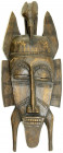 Afrika
Hölzerne Maske des Stammes der Senufo (Elfenbeinküste/Mali/Burkina Faso). Ca. 50 X 20 cm.