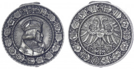 Haus Habsburg
Karl V., 1519-1556
Dosenmedaille um 1920. Nachahmung der Medaille 1521 von Hans Kraft (nach Dürer) für Karl V. In deren Rand eingravie...