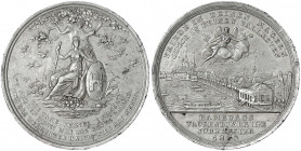 Hamburg-Stadt
Silbermedaille 1803 v. Loos, a.d. 1000 Jahrfeier der Stadt. Stadtgöttin mit Wappen unter Eiche/ Engel schwebt auf Wolke über Stadt mit ...