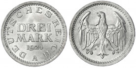 Kursmünzen
3 Mark, Silber 1924-1925
Drei Mark 1924 A. fast Stempelglanz, Prachtexemplar, leichte prägebed. Randunebenheiten. Jaeger 312.