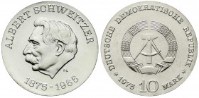 Gedenkmünzen der DDR
10 Mark 1975, Schweitzer. Randschrift läuft rechts herum. Stempelglanz. Jaeger 1554.