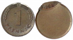 Bundesrepublik Deutschland
2 Stück: 1 Pfennig 1969 G leicht (ca. 5%) dezentriert geprägt, 2 Pfennig 1969 stark (ca. 80%) dezentriert geprägt. prägefr...