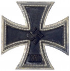 Deutschland
Drittes Reich, 1933-1945
Eisernes Kreuz I. Klasse 1939. Mit Nadel, Hersteller 65 (Klein & Quenzer, Idar-Oberstein). Flache Ausführung mi...
