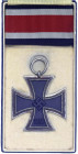 Deutschland
Drittes Reich, 1933-1945
Eisernes Kreuz II. Klasse 1939. mit Band im Gedenketui für Gefallene mit Foto des posthum Beliehenen. vorzüglic...