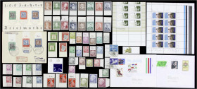 Lots und Sammlungen
Deutschland (alphabetisch)
Deutschland: Zwei dicke Einsteckalben, dabei 100. Jahre deutsche Briefmarken zweimal Karte, Wohlfahrt...