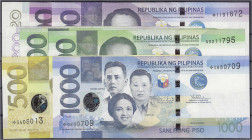 Ausland
Philippinen
8 verschiedene Scheine aus 2009 bis 2016. 1000 Piso 2016, 500 P. 2014, 200 P. 2011, 2015 1 X mit Kreuz und 1 X mit A vor KN, 100...