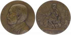 Bronzemedaille, 1907
Deutschland, Kaiserreich nach 1871. auf Ernst Friedel (1837 - 1916), Heimatforscher, min. Randfehler. 89,21g
min. Randfehler.
vz