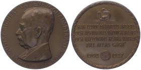 Bronzemedaille, 1927
Schweden. zum 25jährigen Dienstjub., (1857 - 1934), Politiker.. 74,31g
vz/stgl