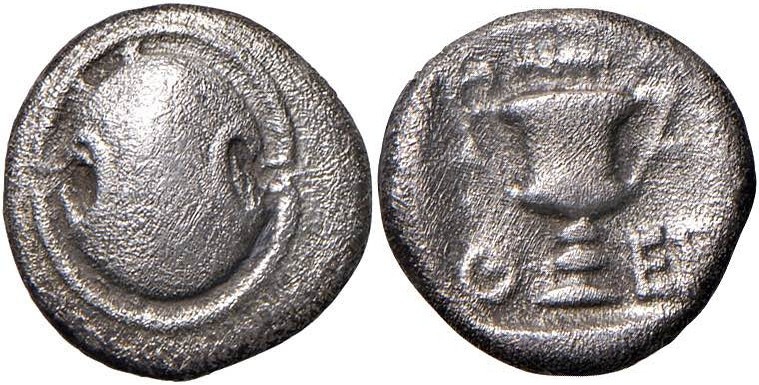 BEOTIA Tebe Emidracma - Scudo beoziano - R/ Anfora - AG (g 2,39) Poroso
MB