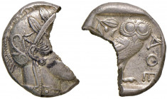 ATTICA Atene - Tetradramma (ca. 454-404 a.C.) Testa elmata di Atena a d. - R/ Civetta di fronte - S.Cop. 31 AG (g 12,10) Tondello fratturato e metallo...