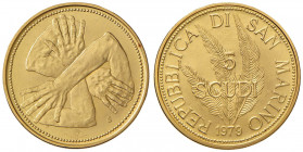 SAN MARINO 5 Scudi 1979 - AU (g 15,07) In astuccio originale e certificato
FDC