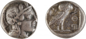 ATTIQUE ATHENES
Tetradrachme
A/ Tête d’Athéna à droite
R/ Chouette
Argent 16.68 gr
Monnaie douteuse, probablement faux XIXème
Estimation: 40/50 ...