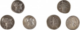 PAMPHYLIE SIDE
Tétradrachme
Lot de 3 monnaies
A/ Tête d’Athéna à droite
R/ Niké volant à gauche
II ème siècle avant J.-C.
Argent 16.04, 16.09 et...