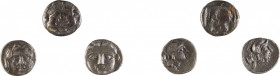 PISIDIE SELGE
Ensemble de trois monnaies comprenant
Obole
A/ Tête de Gorgone
R/ Tête casquée d’Athena à droite
300-190 avant J.-C.
Argent 0.67 g...