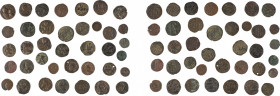 Importante collection de monnayages arabes médiévaux, dont nombreuses monnaies artukides de Mardin, d'Amid et de Kaifa, seldjoukides de Roum, monnayag...
