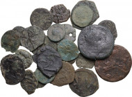 Miscellaneous from ancient world. Multiple lot of twenty-five (25) unclassified AE coins. AE.